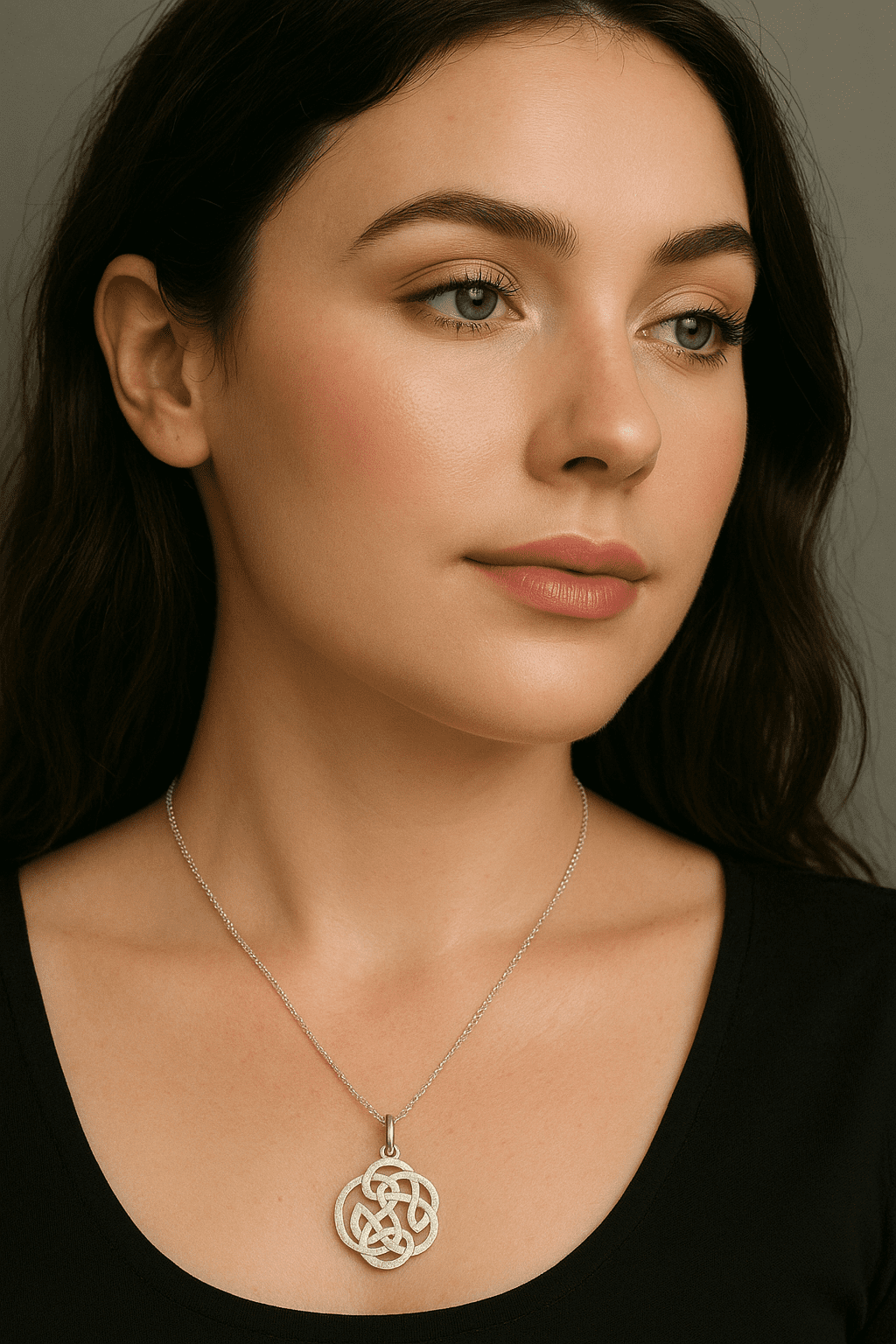 Vintage 925 Sterling Silver Celtic Knot Pendant Necklace – 20" Fine Chain – 2.83g