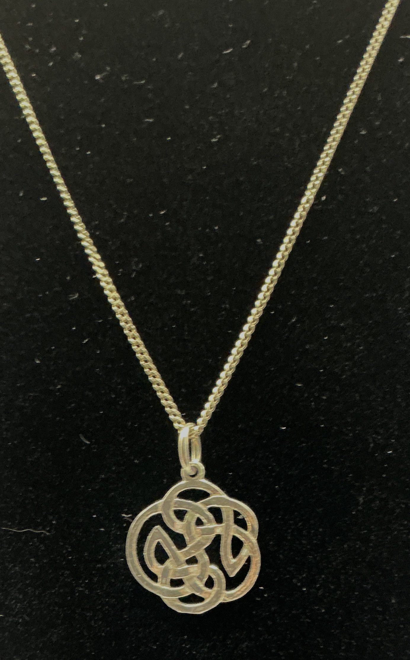 Vintage 925 Sterling Silver Celtic Knot Pendant Necklace – 20" Fine Chain – 2.83g - Image 3