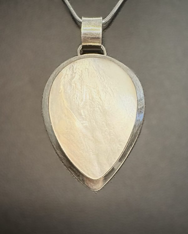 8” Sterling Silver Rope Necklace with Large Mother of Pearl Pendant | Extendable to 10” – UK Luxury Jewellery - Image 5