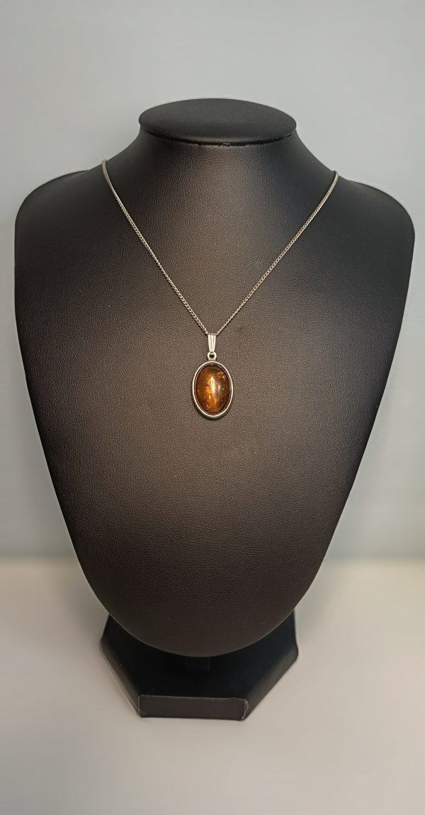 18” Sterling Silver necklace with oval Amber pendant