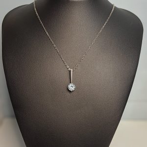 Sterling silver necklace with pendant
