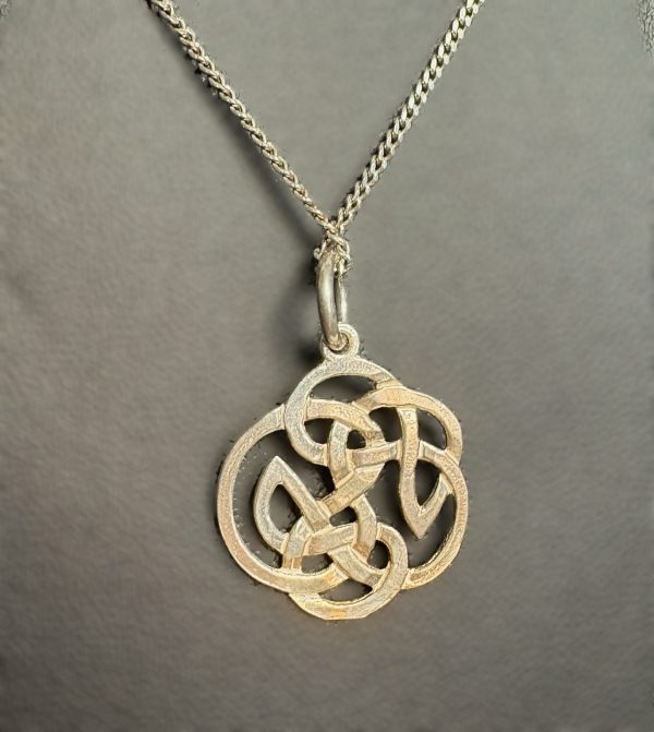 20” Sterling Silver necklace with silver celtic pendant - Image 2