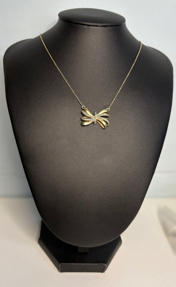 16” Sterling Silver necklace with beautiful bow pendant