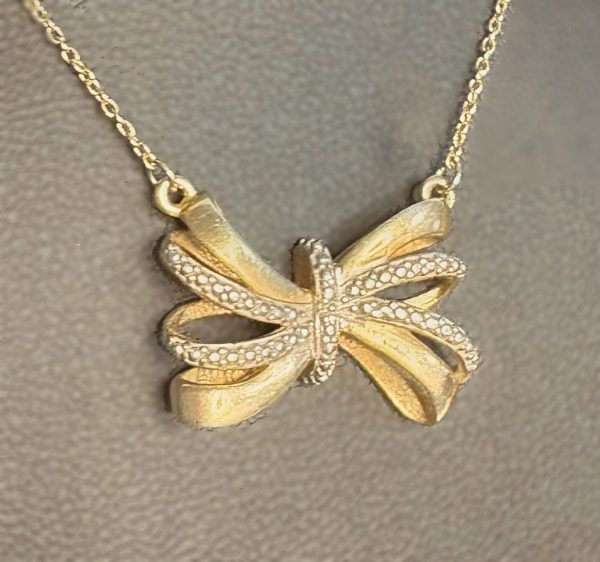 16” Sterling Silver necklace with beautiful bow pendant - Image 4