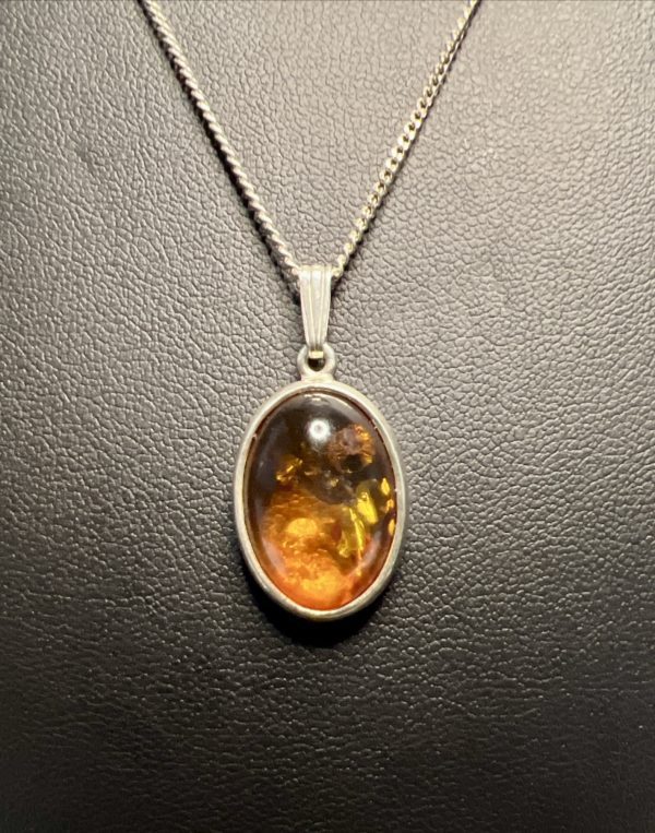 18” Sterling Silver necklace with oval Amber pendant - Image 3