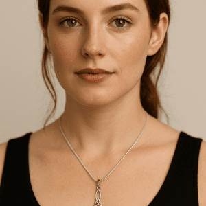 Italian 925 Sterling Silver Celtic Amber Pendant Necklace – 16 Inch – 3.07g