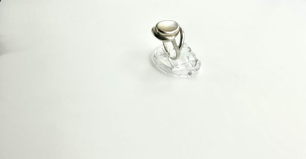 Sterling Silver Mother-of-Pearl Statement Ring – Size K½ – 4.1g - Image 6