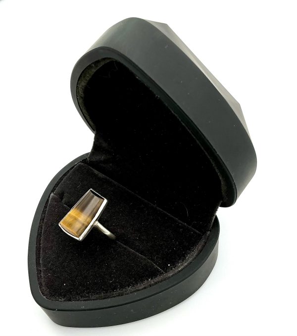 Luxury Sterling Silver Tiger’s Eye Ring – Rectangular Cut – 2.1g – Size K/L (Resizable) - Image 4