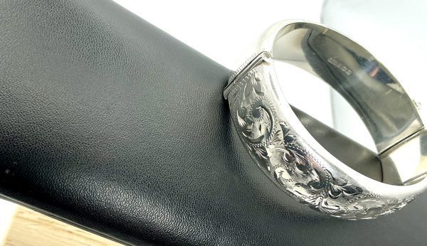 Vintage 1969 Sterling Silver Engraved Bangle – RPH Jewellery, Birmingham – 28.4g - Image 11