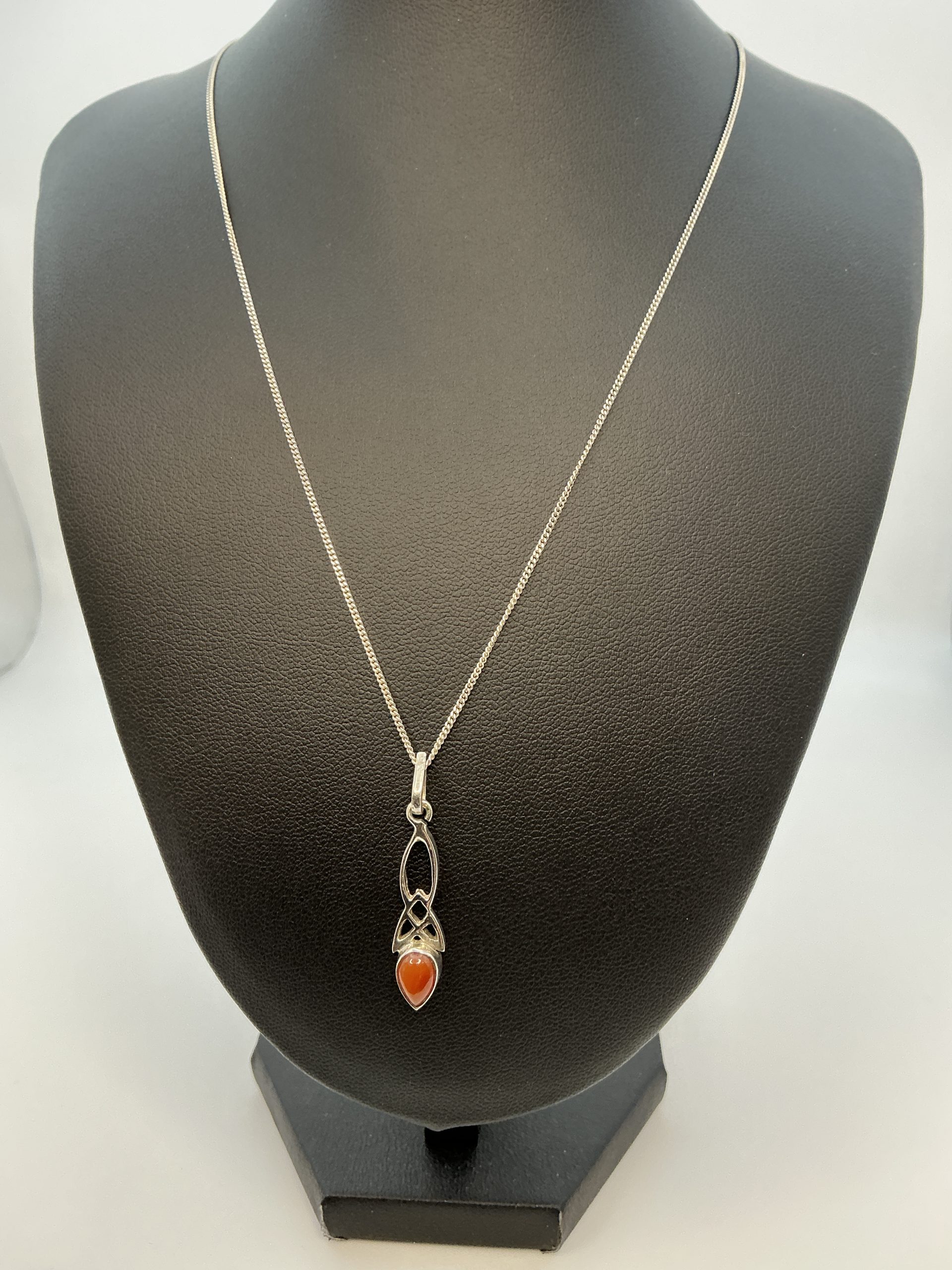 Italian 925 Sterling Silver Celtic Amber Pendant Necklace – 16 Inch – 3.07g - Image 5