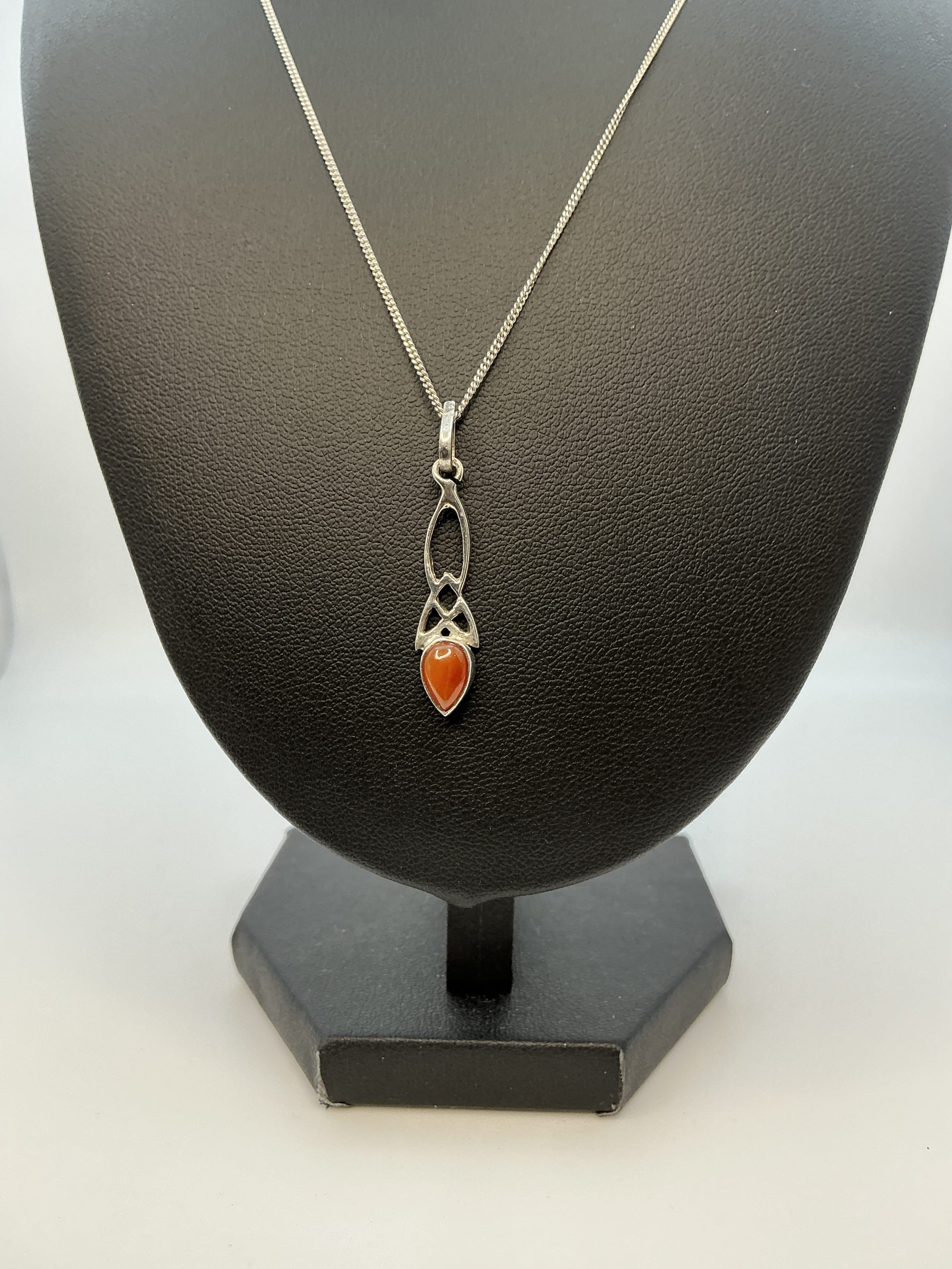 Italian 925 Sterling Silver Celtic Amber Pendant Necklace – 16 Inch – 3.07g - Image 3