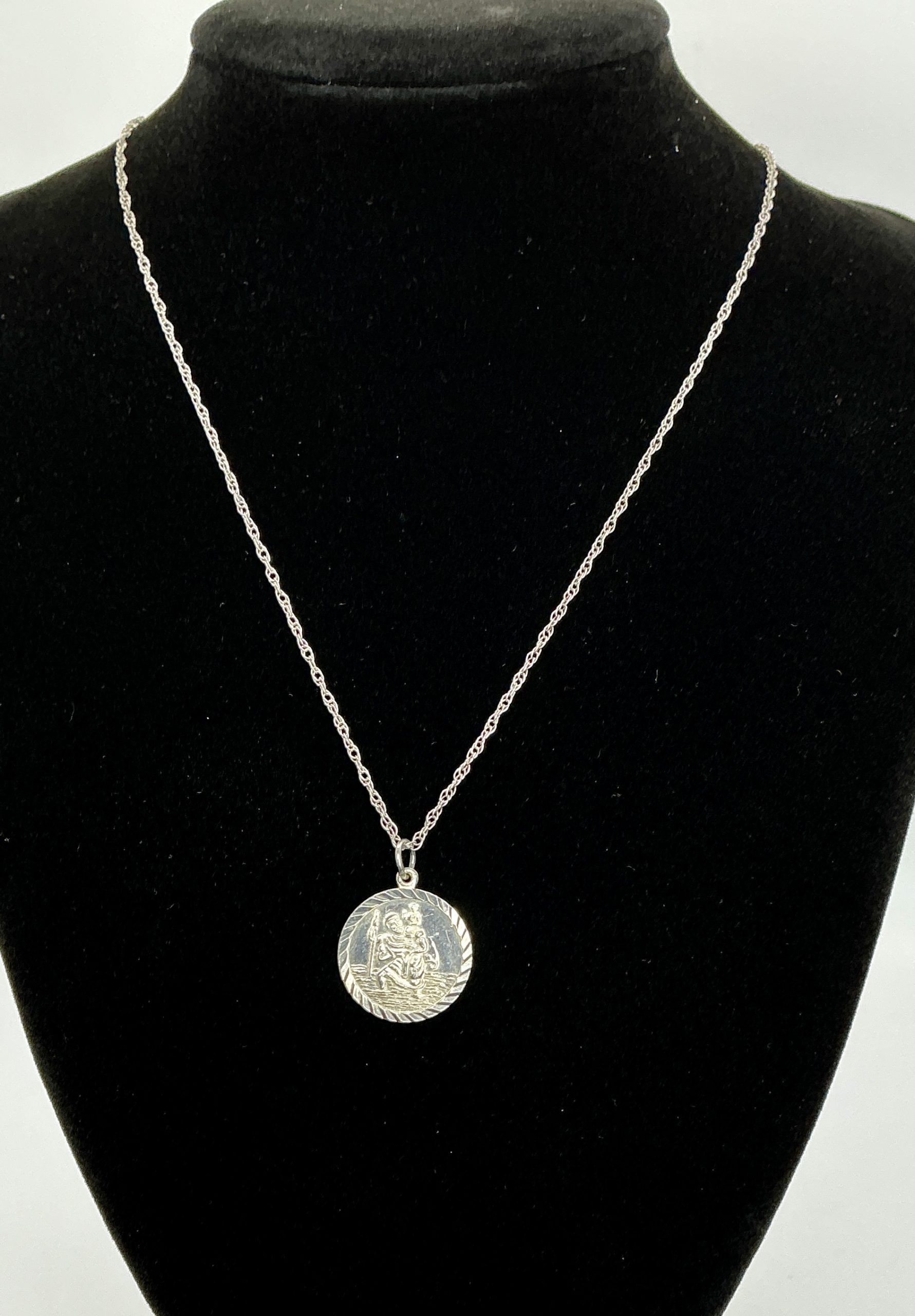925 Sterling Silver St. Christopher Pendant Necklace – 22" Chain, 4.32g – Classic Travel Protection - Image 3