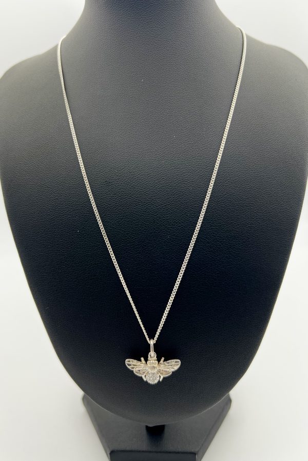 Beautiful Italian silver honeybee and chain - Image 3