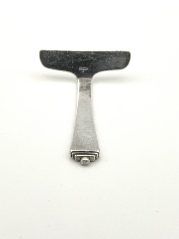 Sterling Silver Pyramid Child's Food Pusher - Image 2