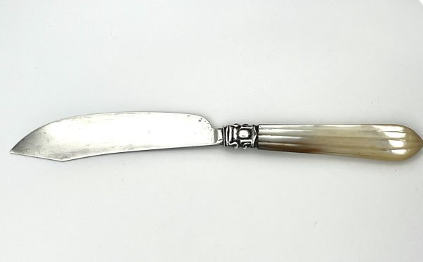 Silver and mother-of-pearl butter knife - Image 3