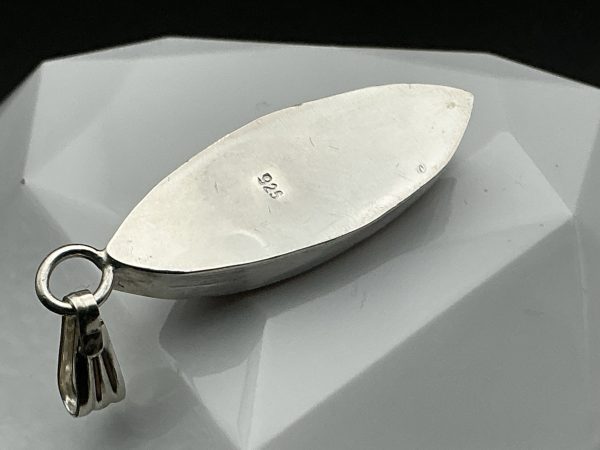 Amber pendant in sterling silver casing - Image 3
