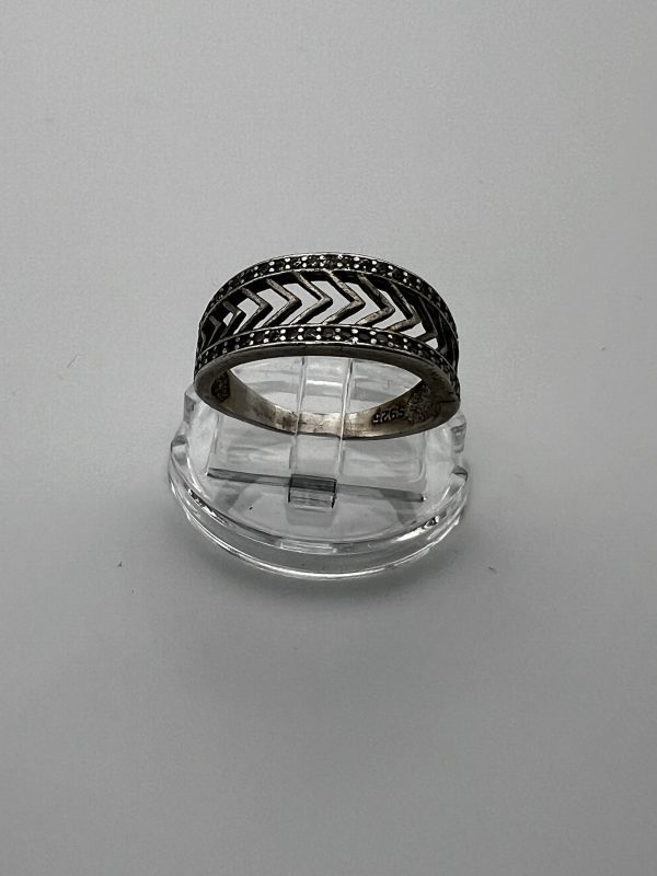 Silver and marcasite ring - Image 4