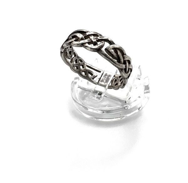 Silver Celtic band ring - Image 2