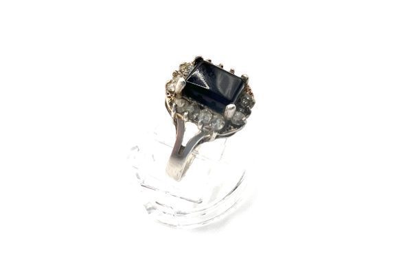 Vintage art deco onyx and Diamante silver ring