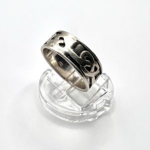 Silver Celtic knot band ring