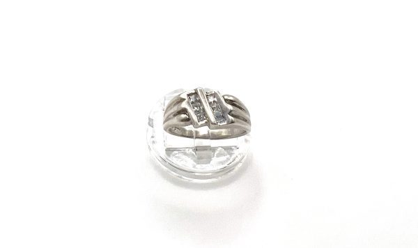 Silver rectangular ring with diamante stones