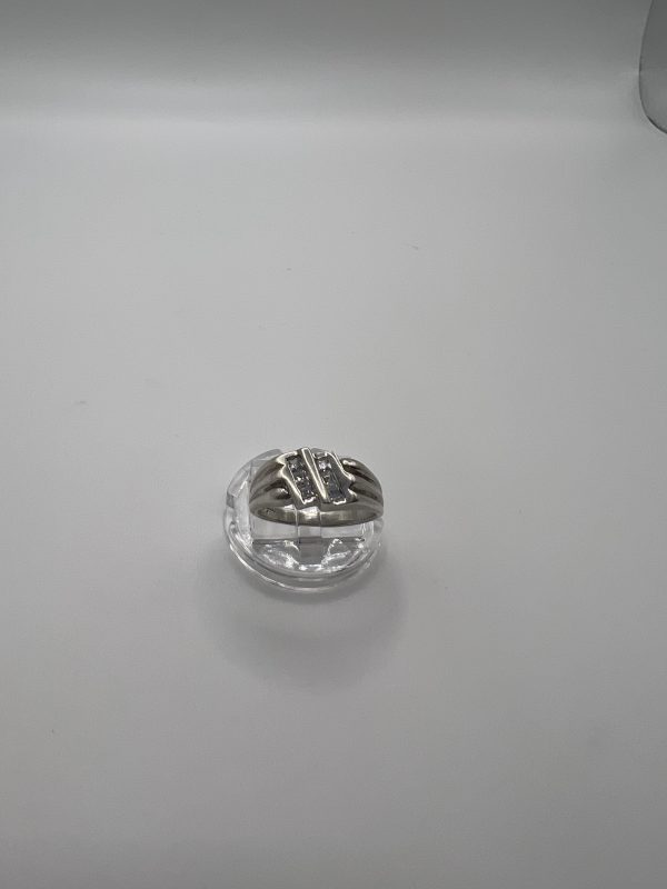 Silver rectangular ring with diamante stones - Image 6