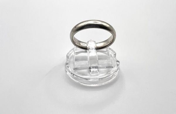 Silver wedding band