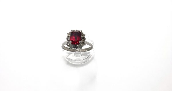 Silver ring with red and white stones - Image 2