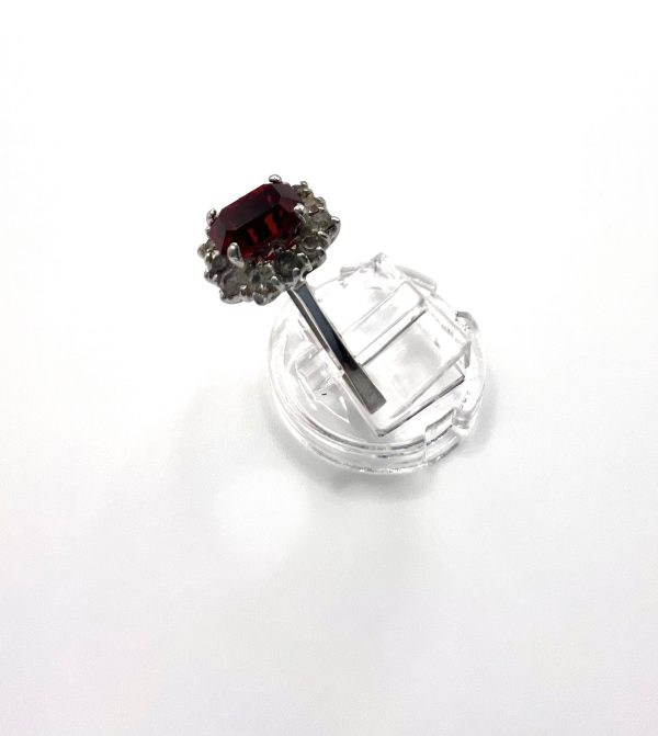 Silver ring with red and white stones - Image 4