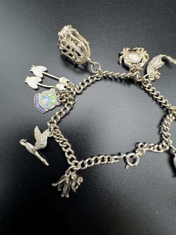 8” vintage sterling silver charm bracelet with nine charms - Image 4