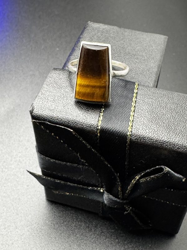 Luxury Sterling Silver Tiger’s Eye Ring – Rectangular Cut – 2.1g – Size K/L (Resizable) - Image 2