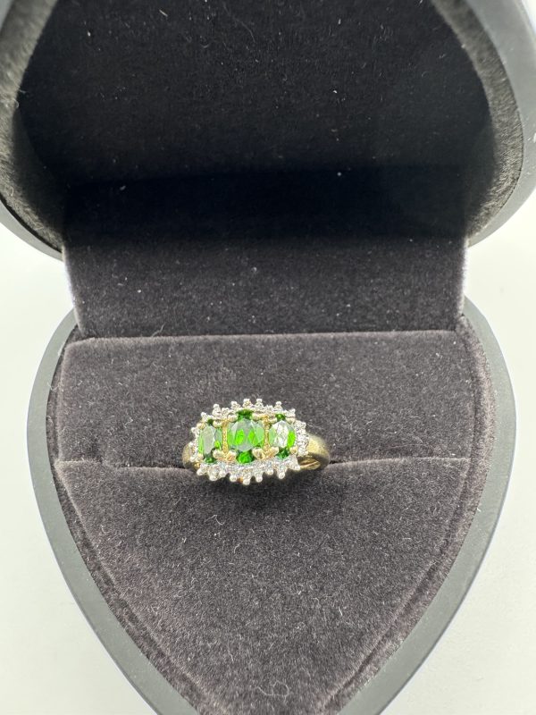 10ct Green Diopside & Diamond Cluster Ring - Size J / K - Image 6