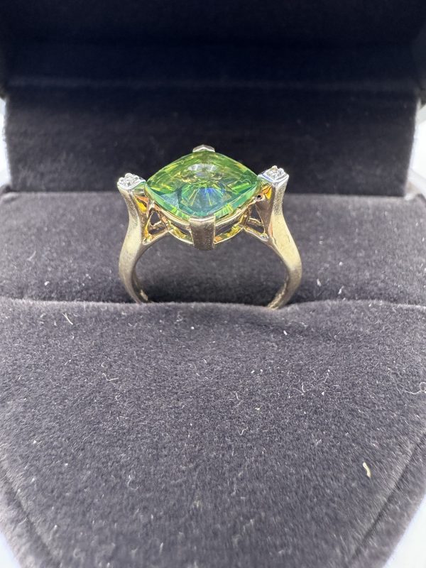 10 ct gold ring Perot and diamond ring