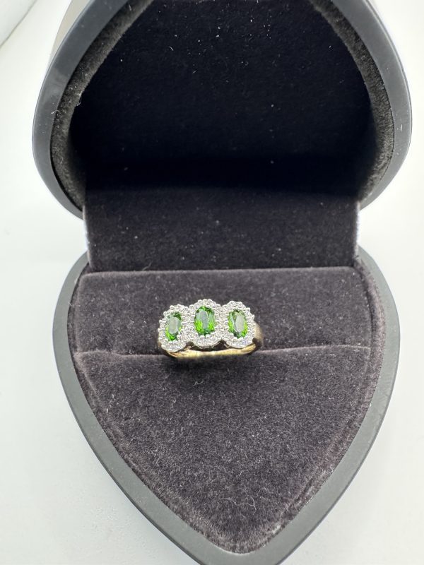 9ct gold diopside and diamond set ring. - Image 4