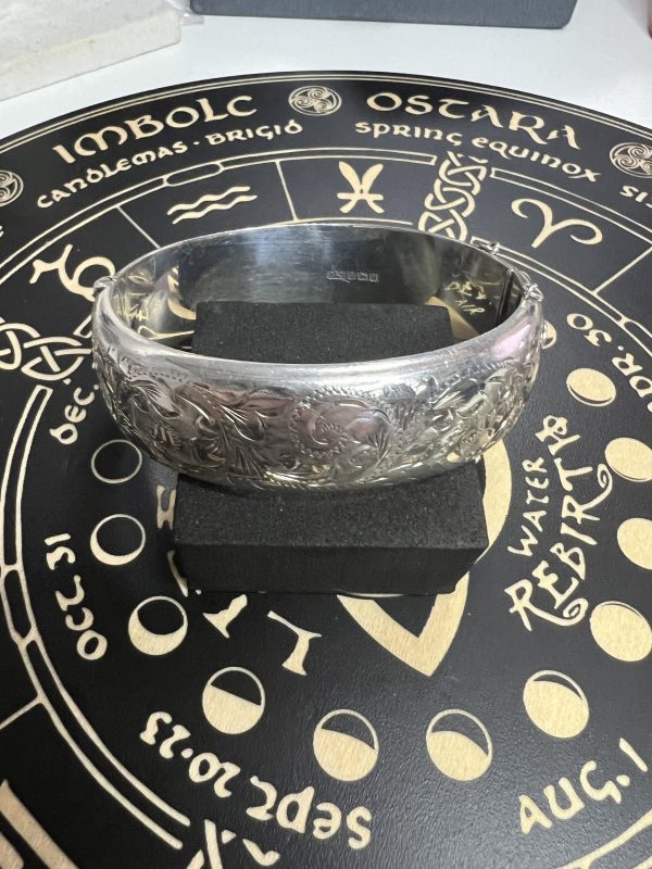 Vintage 1969 Sterling Silver Engraved Bangle – RPH Jewellery, Birmingham – 28.4g - Image 2
