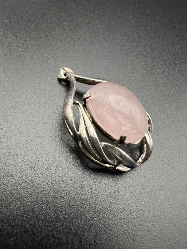 Beautiful sterling silver and rose quartz stone pendant - Image 2