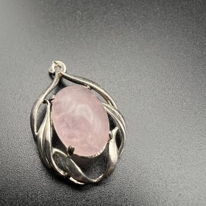 Beautiful sterling silver and rose quartz stone pendant
