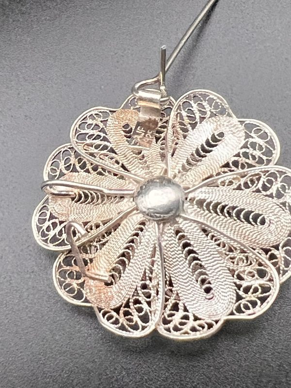 Sterling silver filigree floral brooch - Image 3