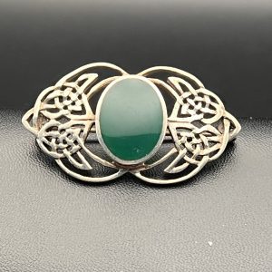 Sterling silver vintage green agate Celtic knot brooch