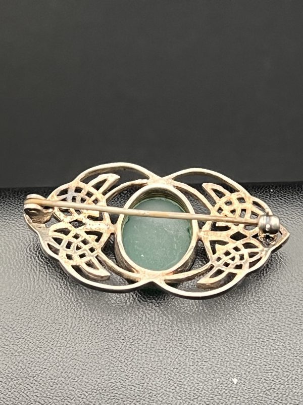 Sterling silver vintage green agate Celtic knot brooch - Image 2