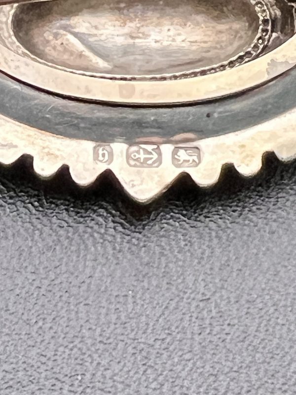 Hallmarked sterling silver brooch made in Birmingham - Image 4