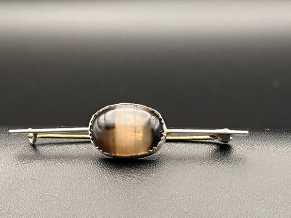 Vintage Agate on silver brooch
