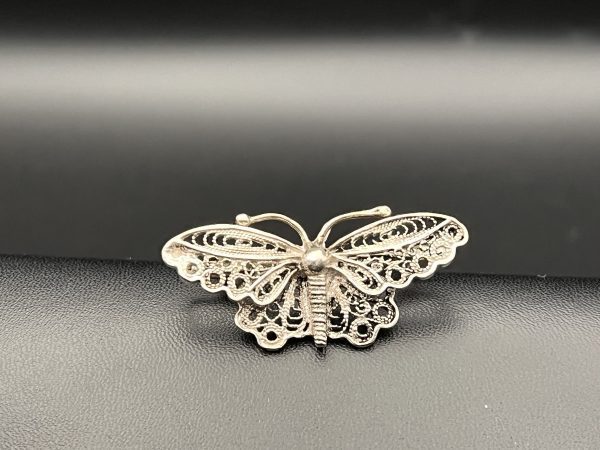 Beautiful sterling silver butterfly brooch - Image 2
