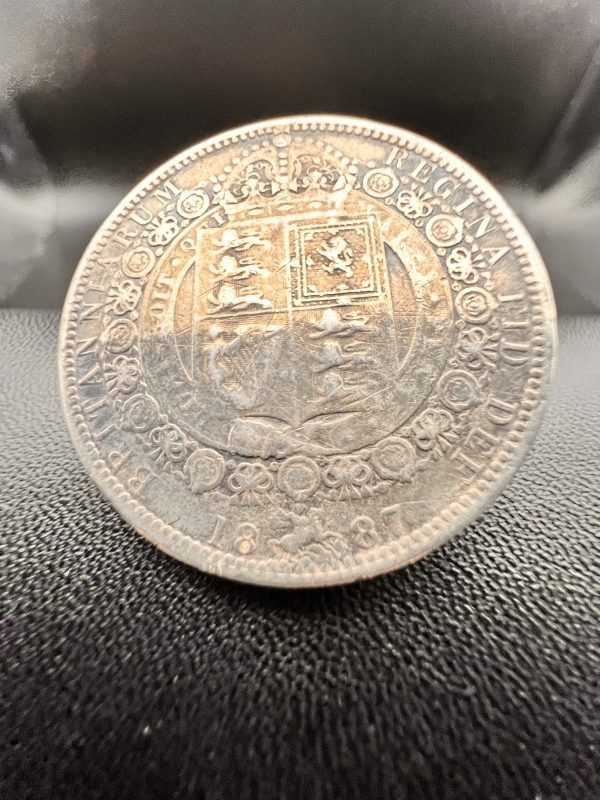 Antique Queen Victoria 1887 Silver Crown Coin Brooch – Mounted Victorian Jubilee Coin - Image 3