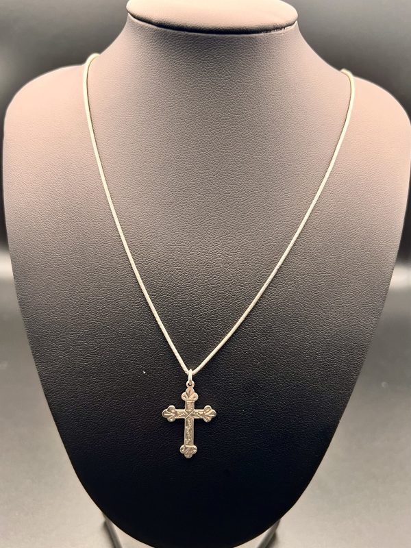18” Sterling Silver snake chain with vintage silver cross - Image 3