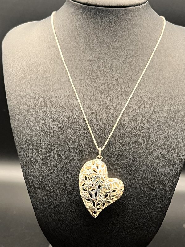 16” fine Sterling chain featuring a large floral filigree heart pendant - Image 2