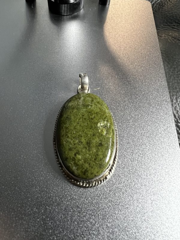 Jadeite silver pendant - Image 3