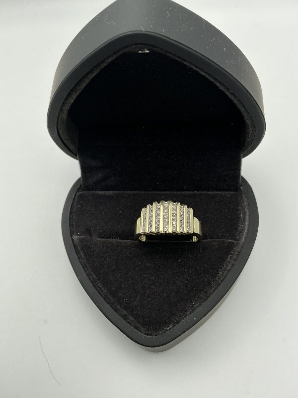 10k Yellow Gold Diamond Ring – 4.5g | Size S | Luxury Ribbed Design for Men - Image 5