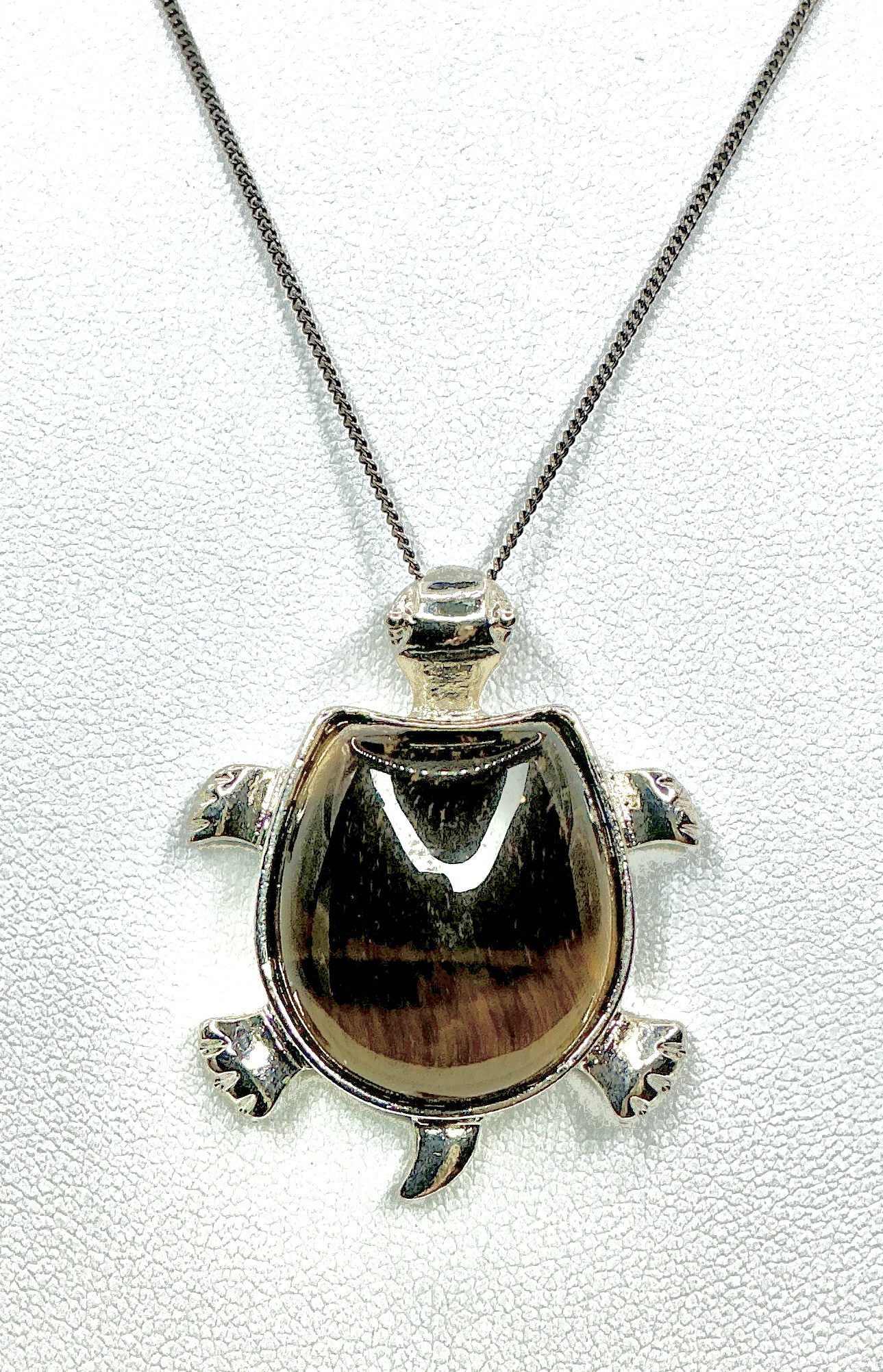 22" Oxidised 925 Silver Chain with Tiger’s Eye Turtle Pendant – 13g - Image 6