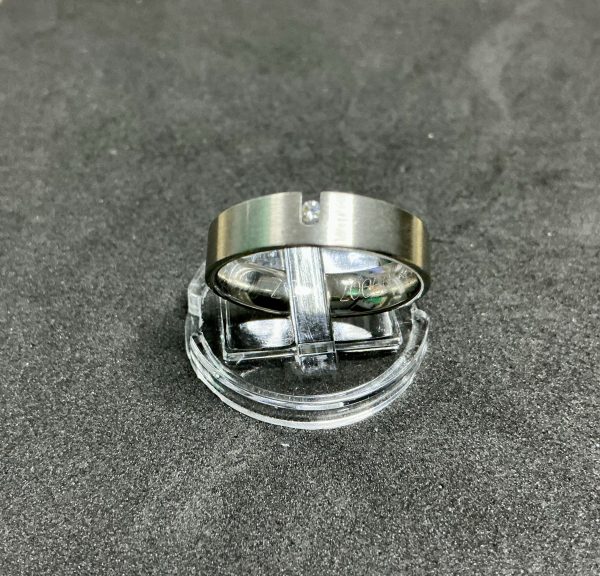 Titanium men’s ring with CZ stone. - Image 4